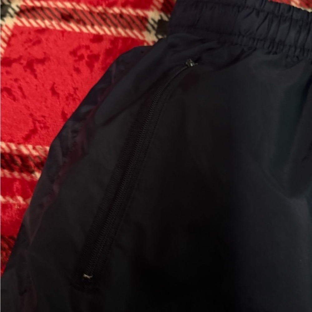 Nike navy windbreaker pants size M (8-10) - Picture 6 of 7